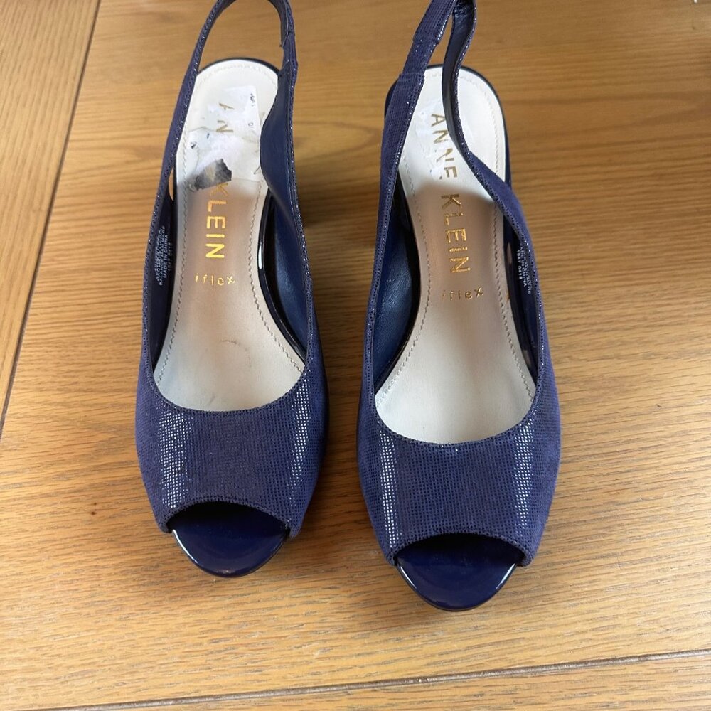 Anne Klein Size 10M Iflex Leather Upper Navy Peep Toe Slingback Heels